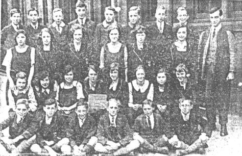 Mr. Shercliffe's Class 1923 (88666 bytes)